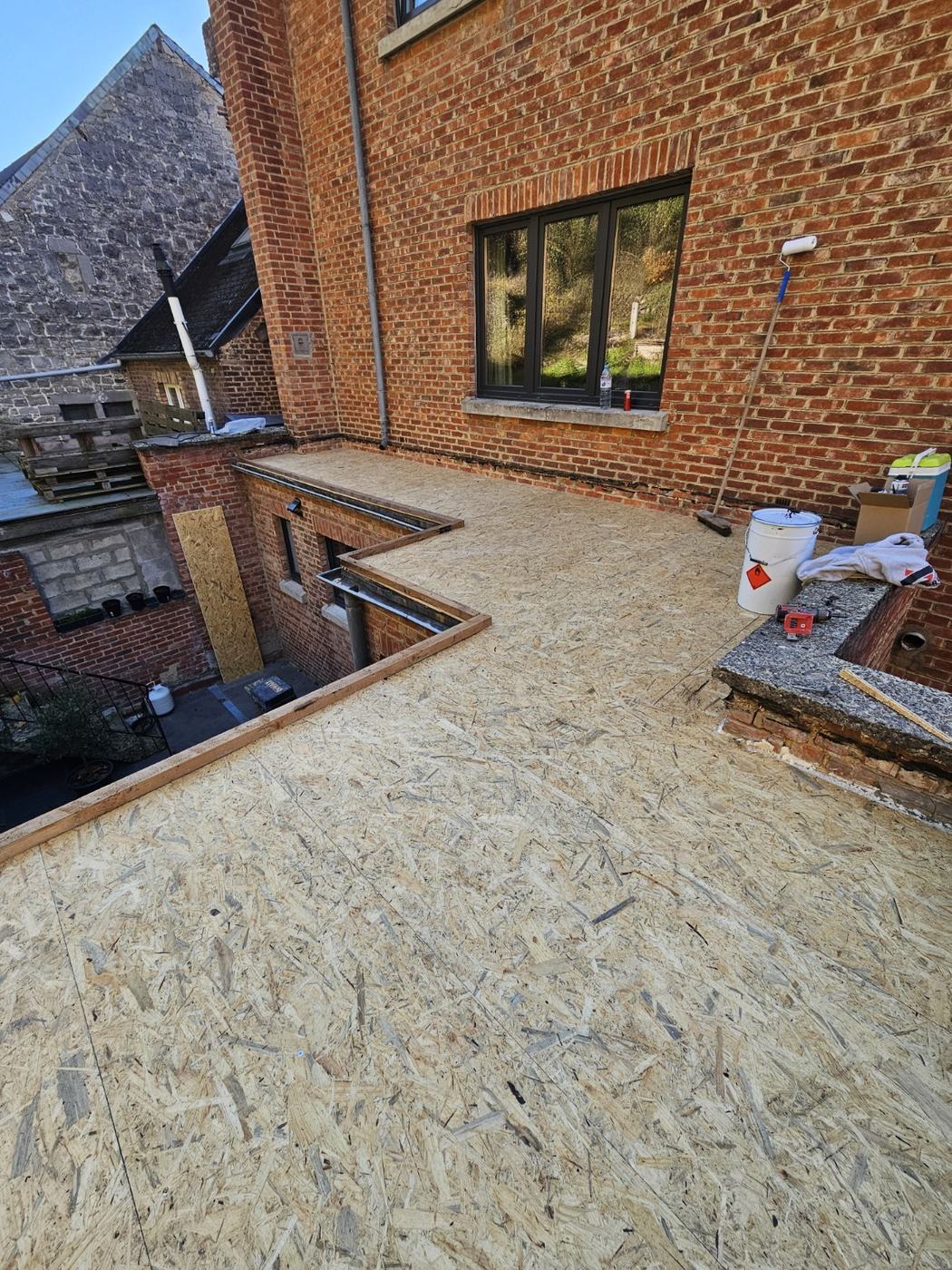 Rénovation complète de toiture plate en EPDM à Dinant - photo 1