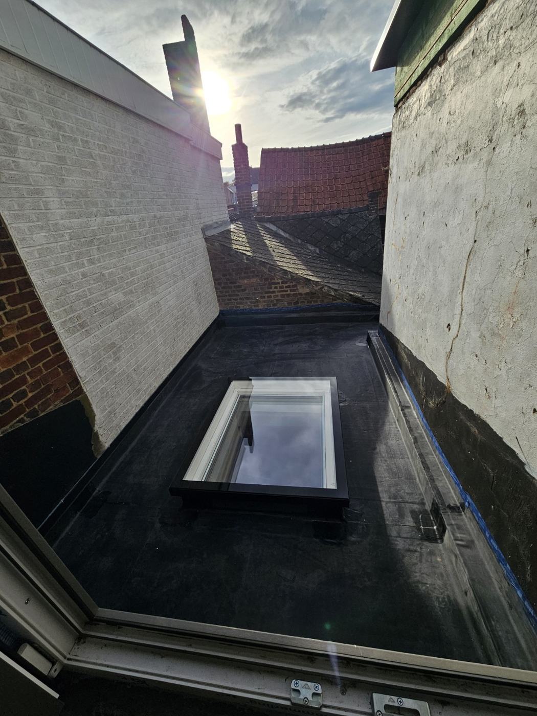 Rénovation de toiture plate EPDM avec solins isolés à Gembloux - photo 3