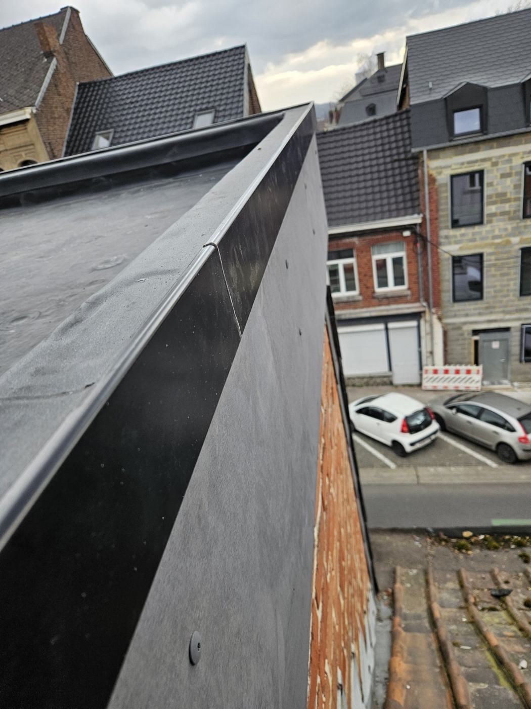 Rénovation complète EPDM avec bardage Cedral à Huy - photo 4