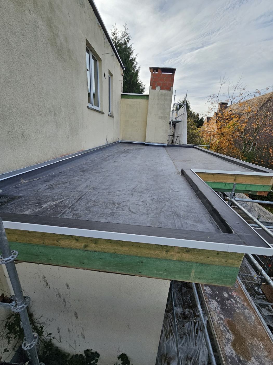 Rénovation EPDM avec calage de pente à Rhode-Saint-Genèse - photo 6